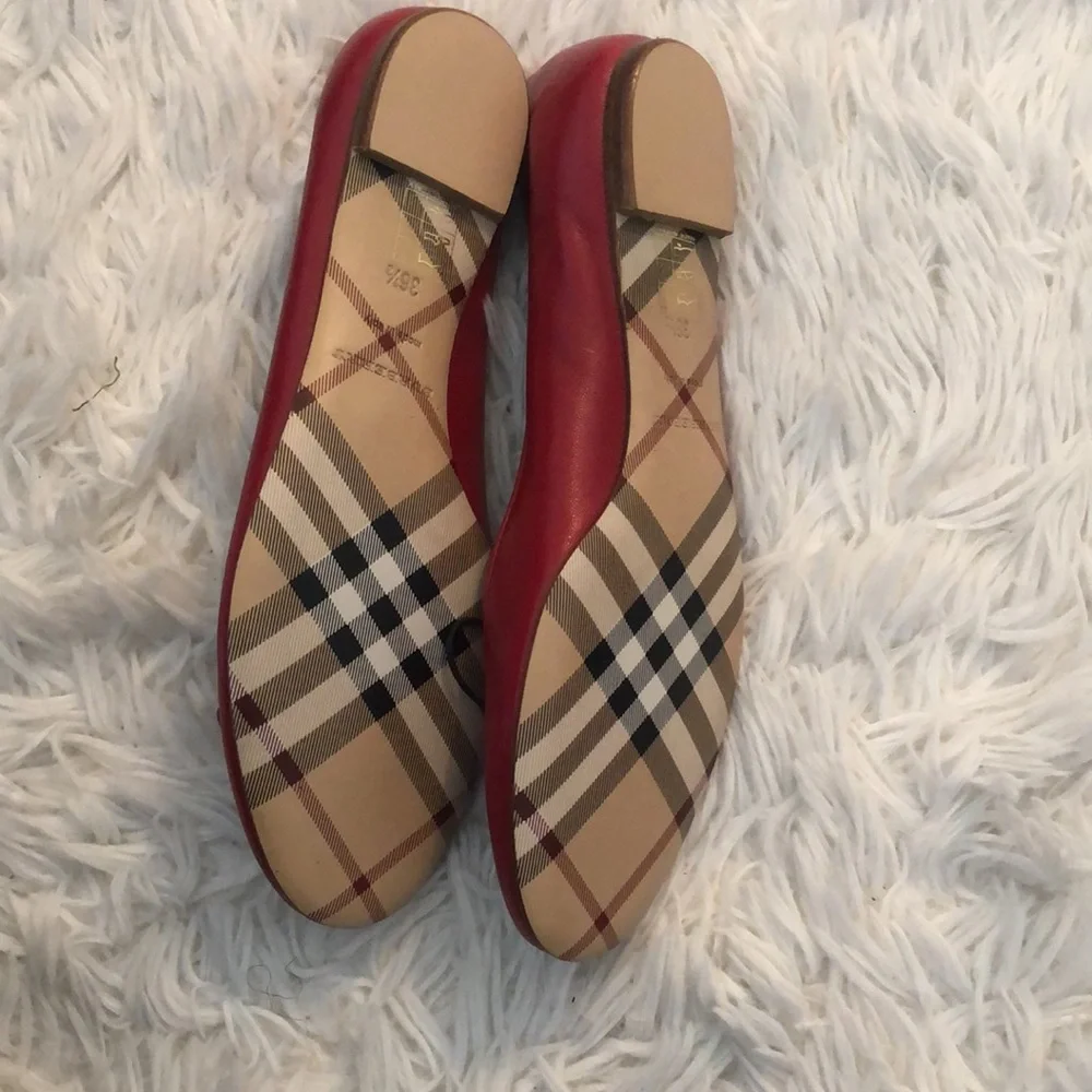 Burberry Ballet Flat - Picture 5 of 6